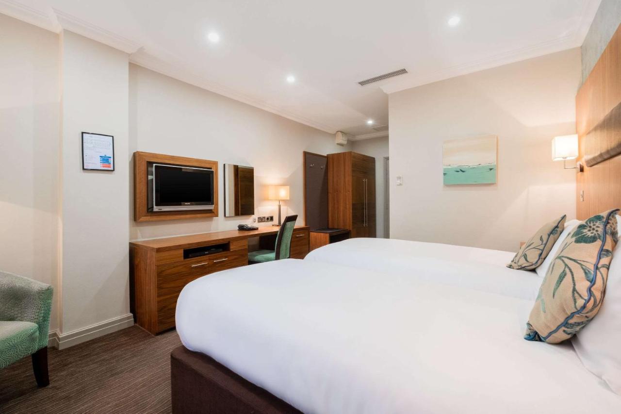 Cheltenham Regency Hotel Golden Valley Buitenkant foto