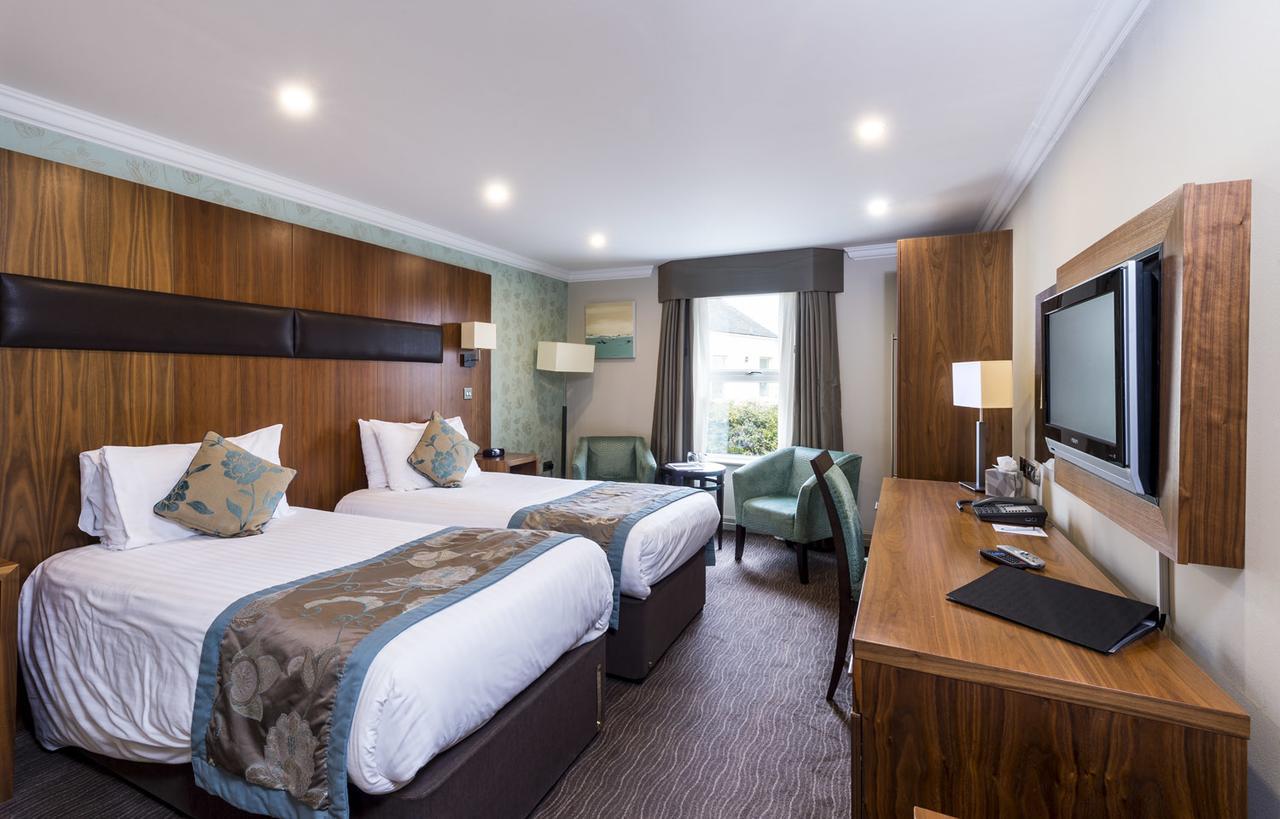 Cheltenham Regency Hotel Golden Valley Buitenkant foto
