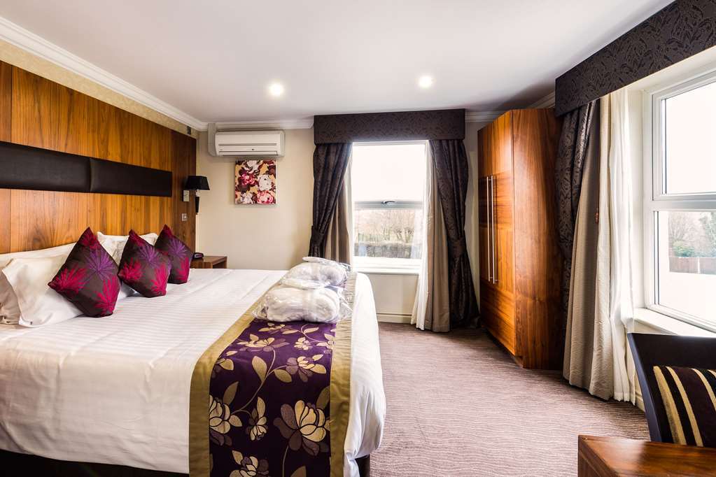 Cheltenham Regency Hotel Golden Valley Kamer foto